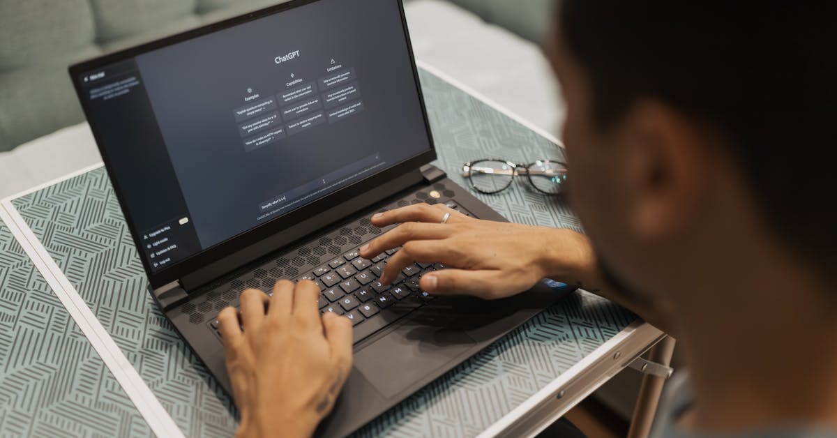 ChatGPT AIを動かすノートPC